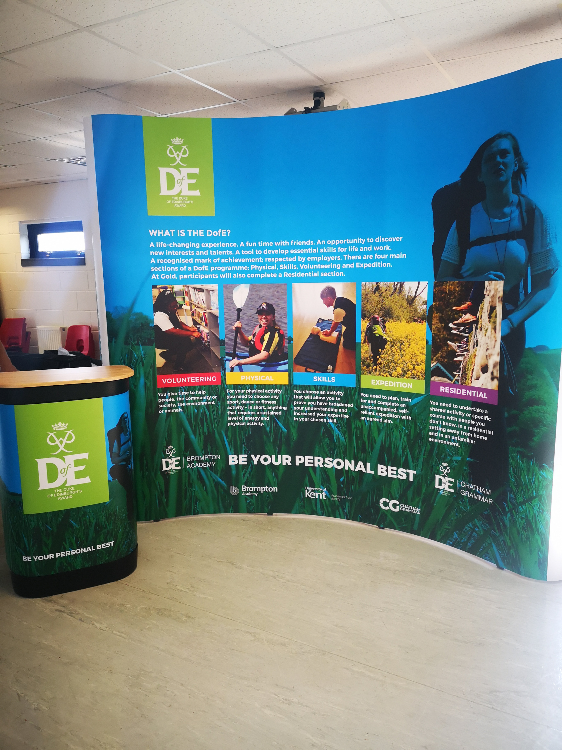 DofE Up Banner with bespoke design for schools
